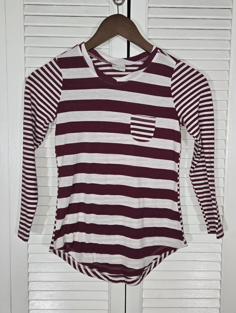 Poof Girl Essentials Maroon White Horizontal Stripe Long Sleeve Knit Shirt Sz M
